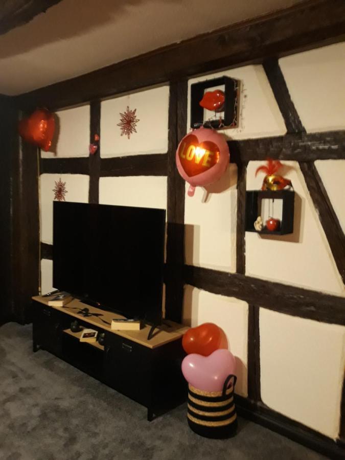 Love Room Le Rouge Et Noir Barr Exterior photo