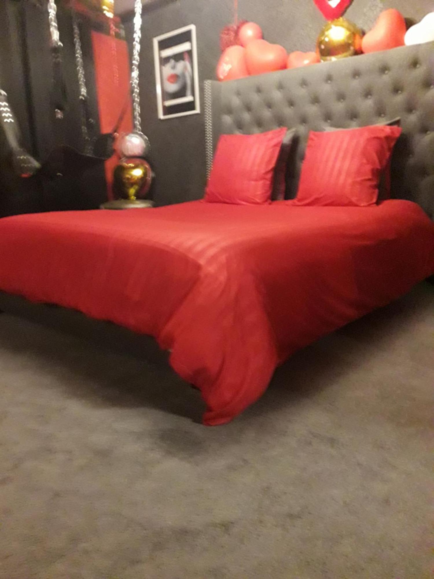 Love Room Le Rouge Et Noir Barr Exterior photo